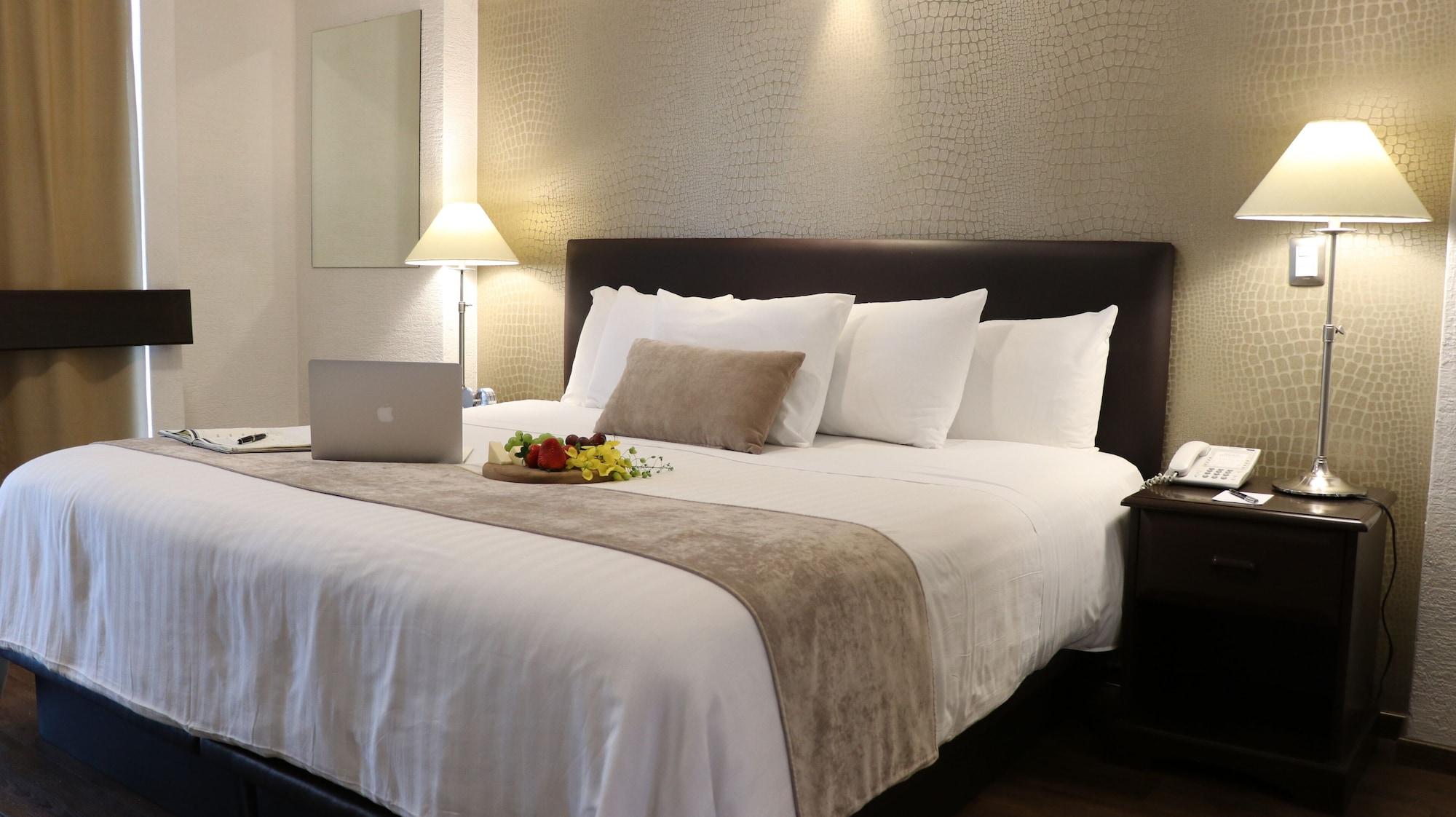 Meson Ejecutivo Guadalajara Minerva - Av Mexico Hotel ภายนอก รูปภาพ