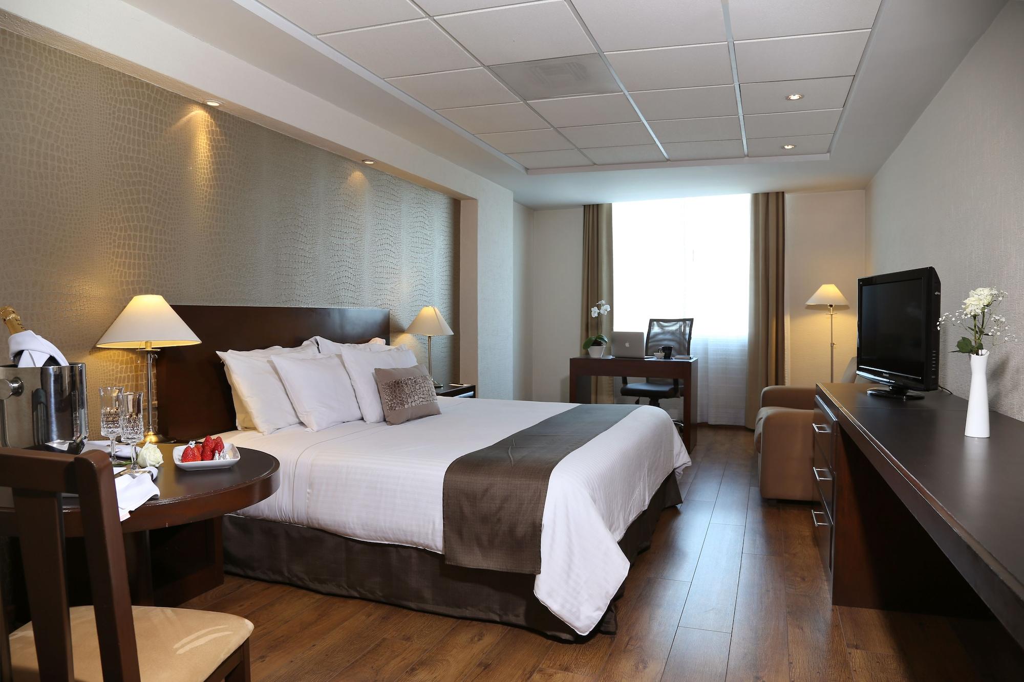 Meson Ejecutivo Guadalajara Minerva - Av Mexico Hotel ภายนอก รูปภาพ