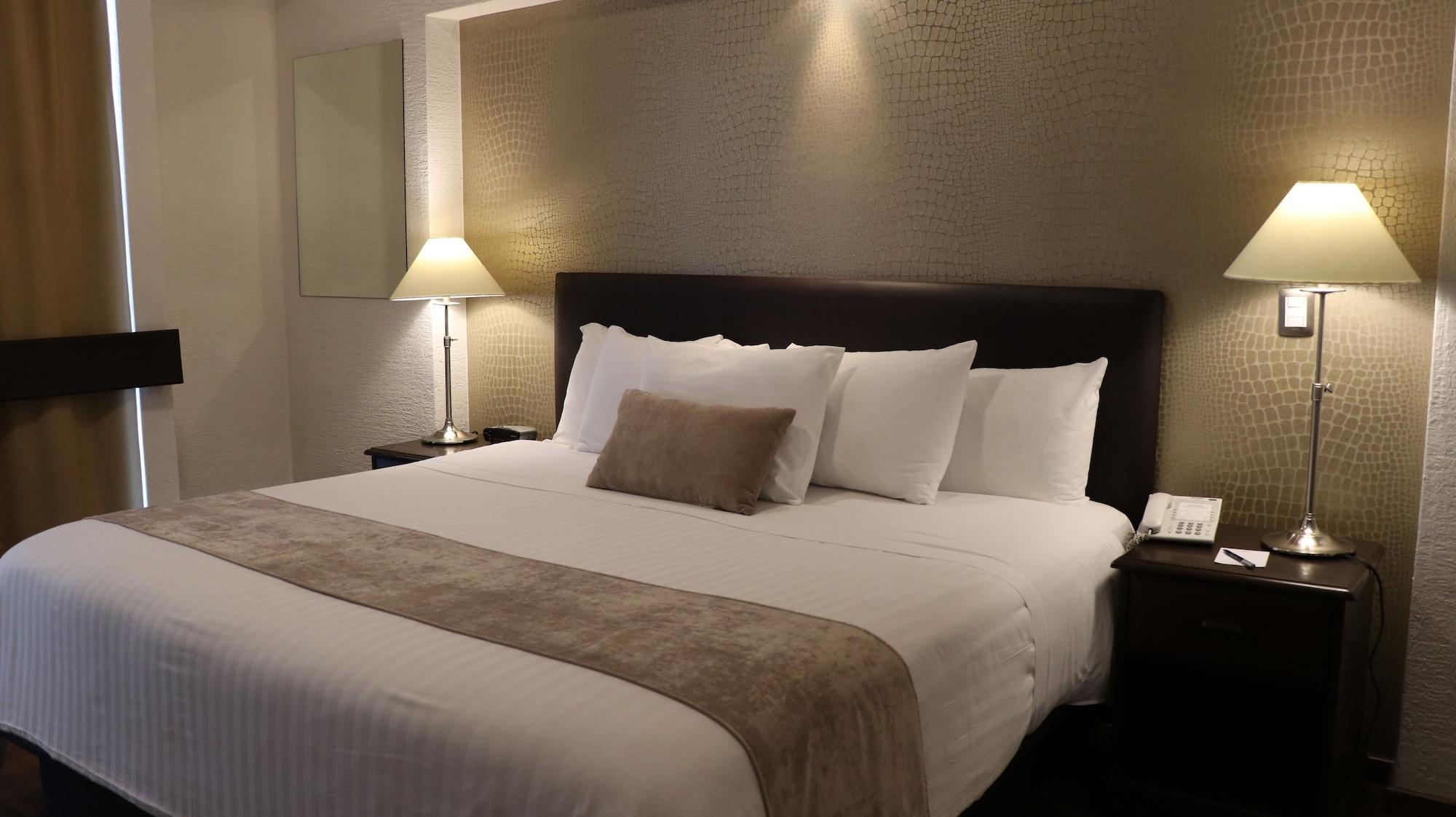 Meson Ejecutivo Guadalajara Minerva - Av Mexico Hotel ภายนอก รูปภาพ