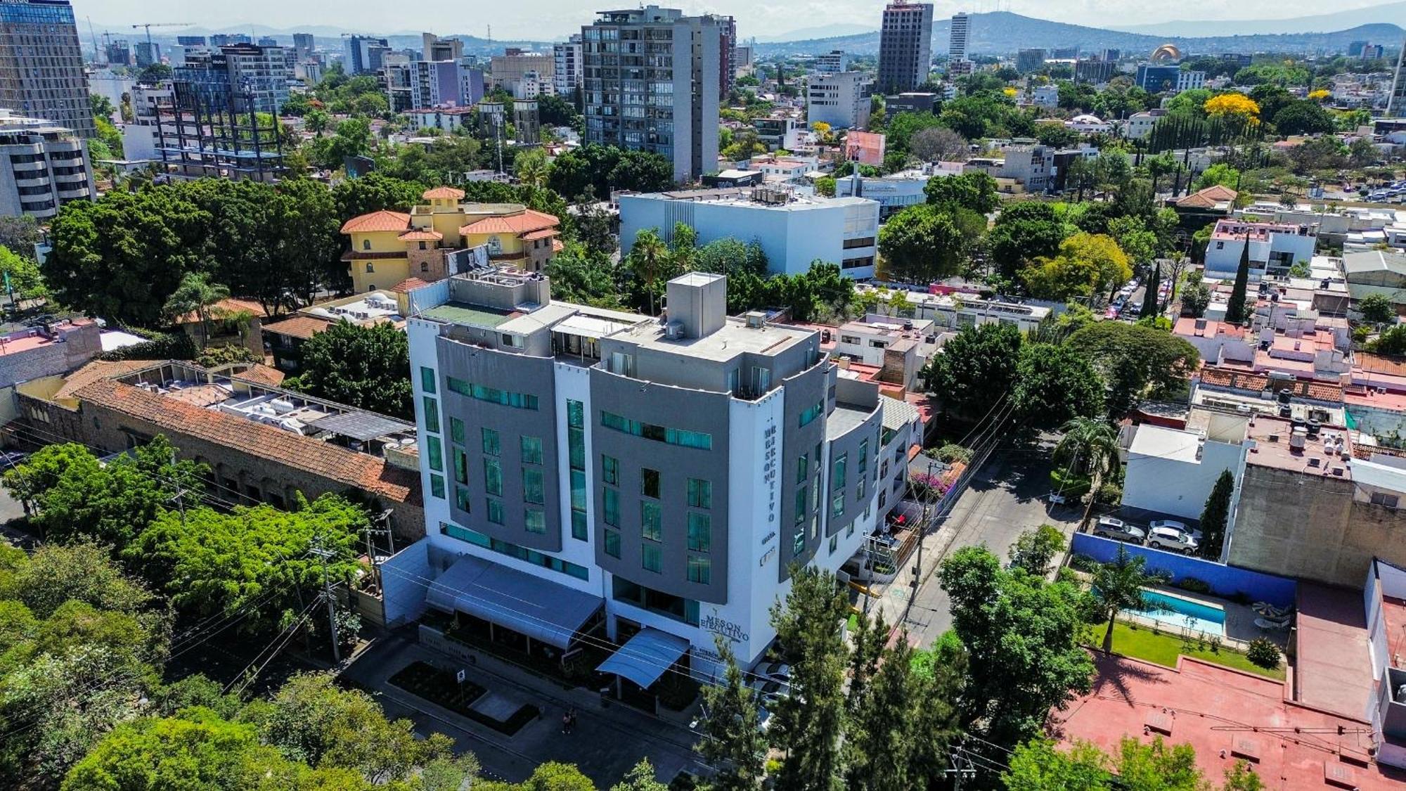 Meson Ejecutivo Guadalajara Minerva - Av Mexico Hotel ภายนอก รูปภาพ