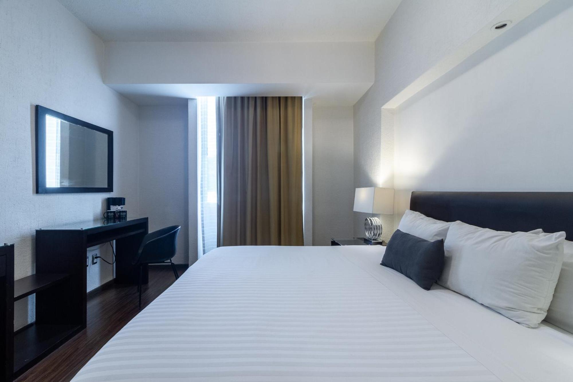 Meson Ejecutivo Guadalajara Minerva - Av Mexico Hotel ภายนอก รูปภาพ