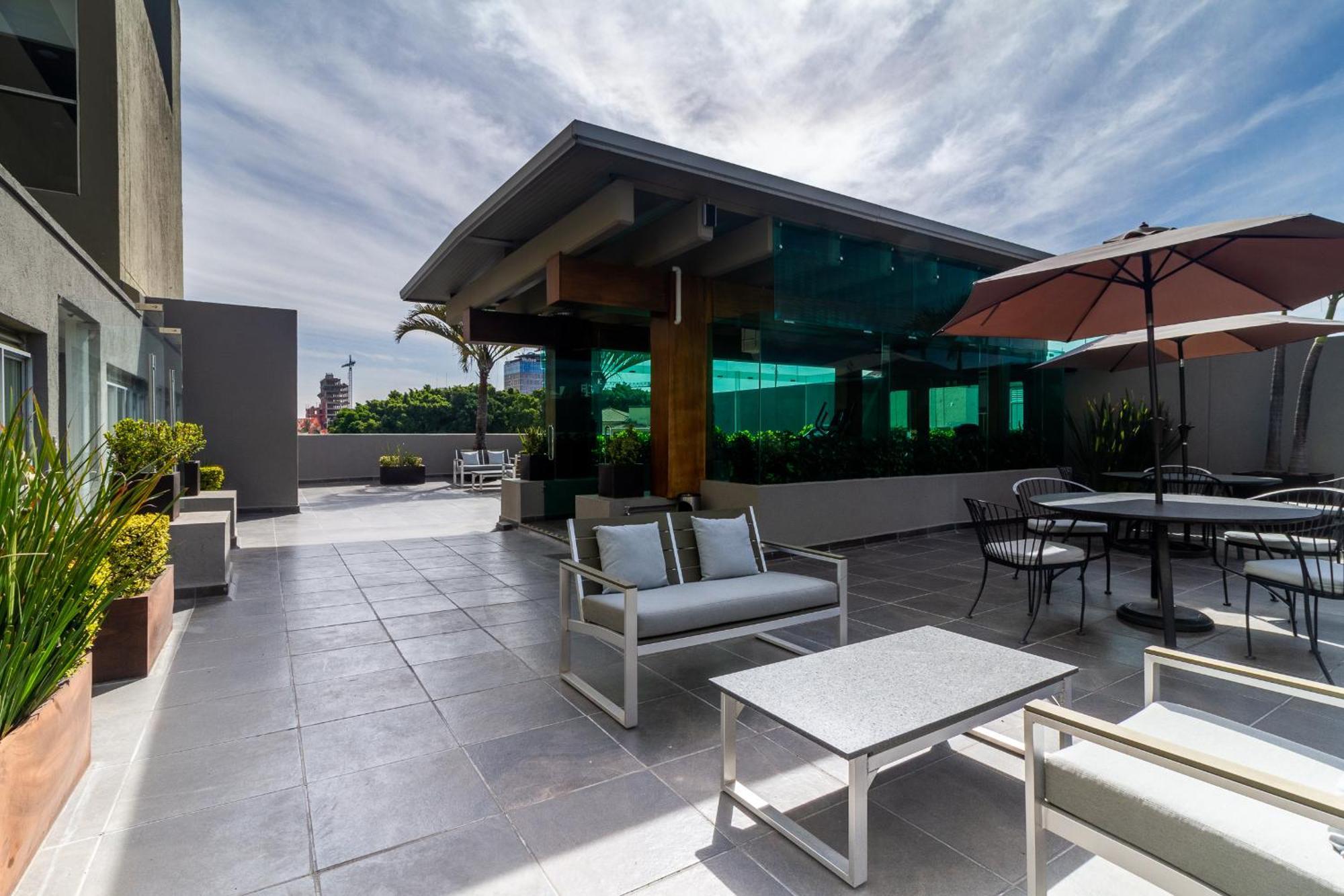 Meson Ejecutivo Guadalajara Minerva - Av Mexico Hotel ภายนอก รูปภาพ