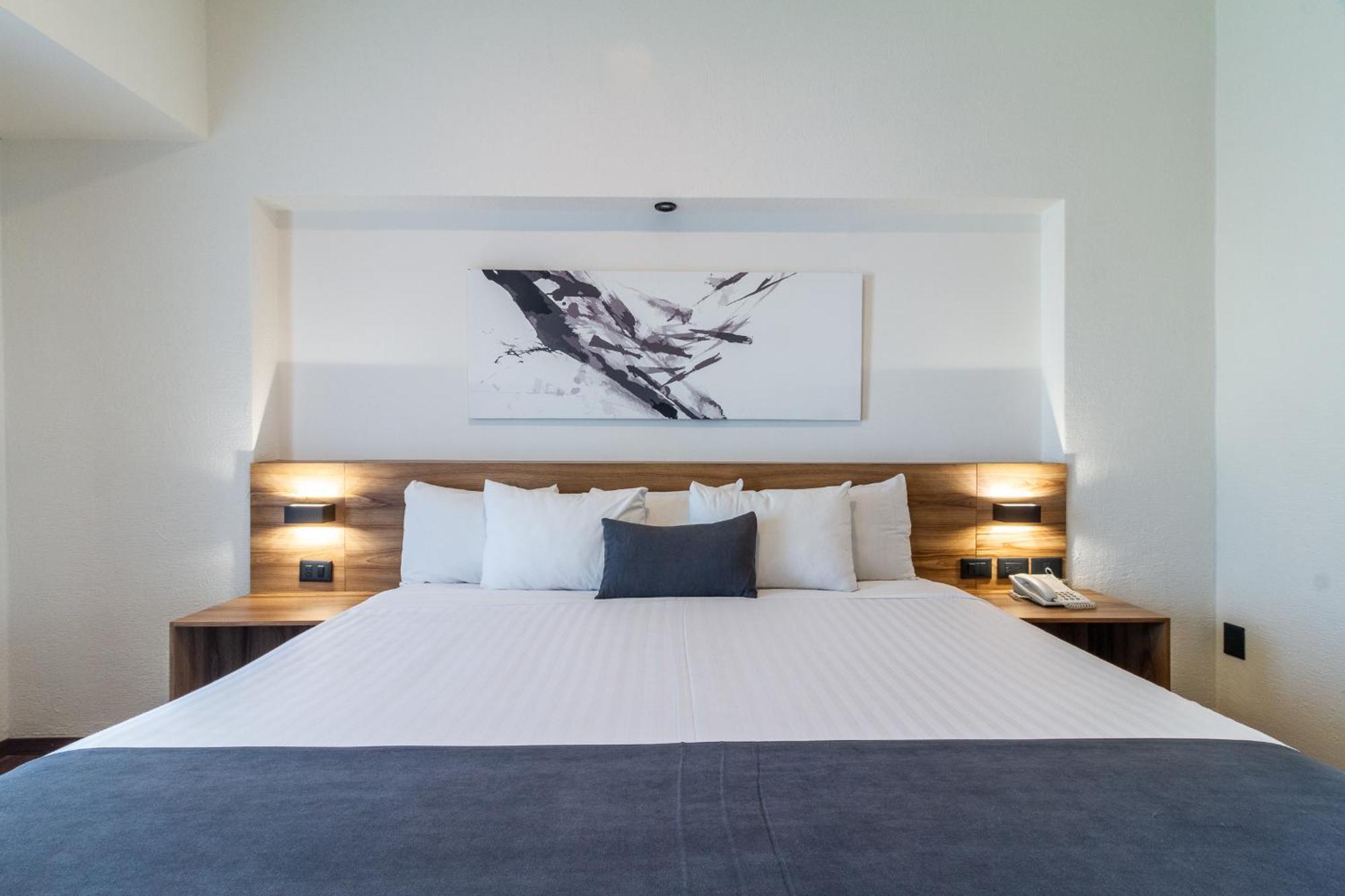 Meson Ejecutivo Guadalajara Minerva - Av Mexico Hotel ภายนอก รูปภาพ